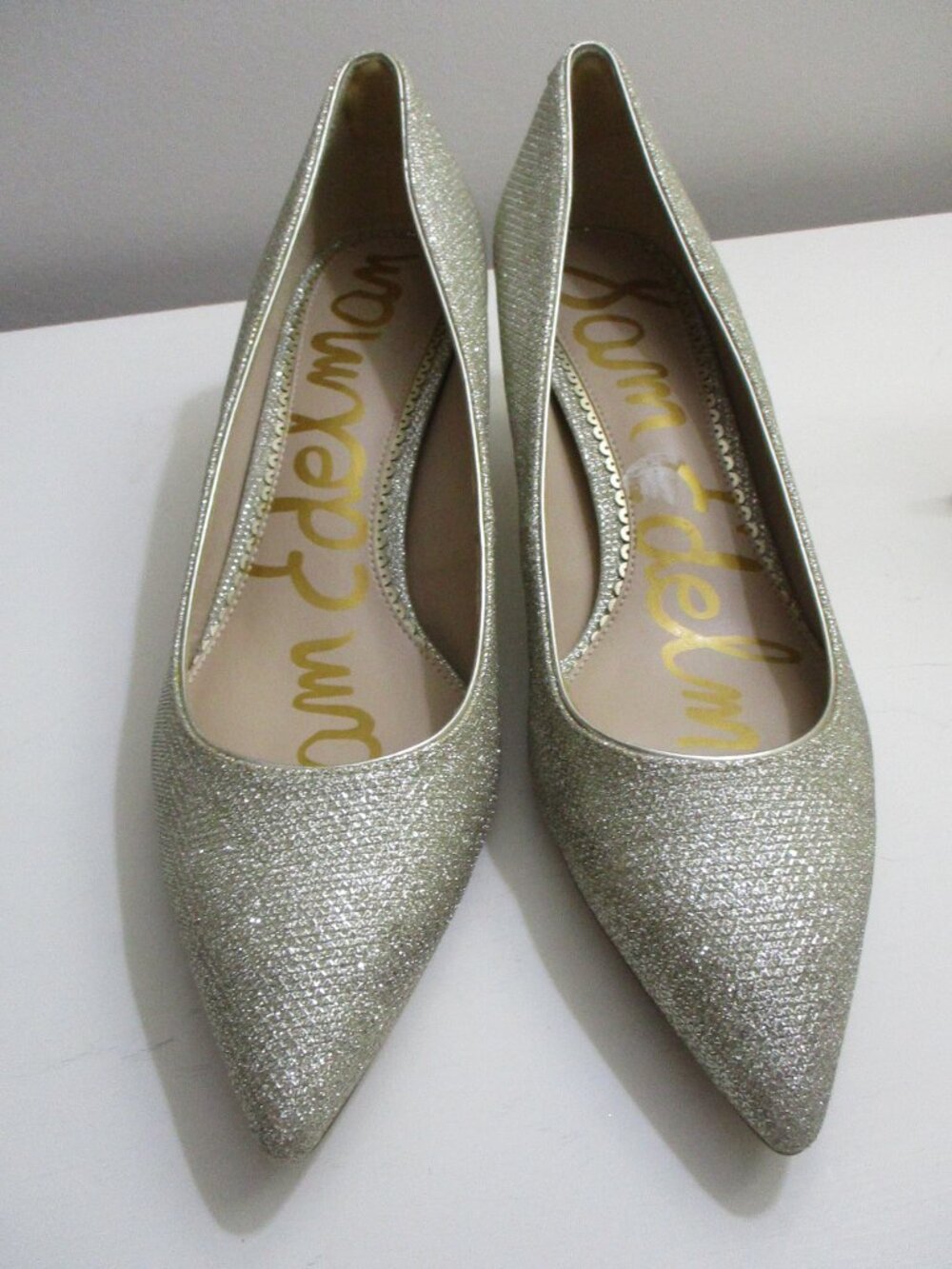 SAM EDELMAN GOLD SPARKLE DORI KITTEN HEELS  9.5 B